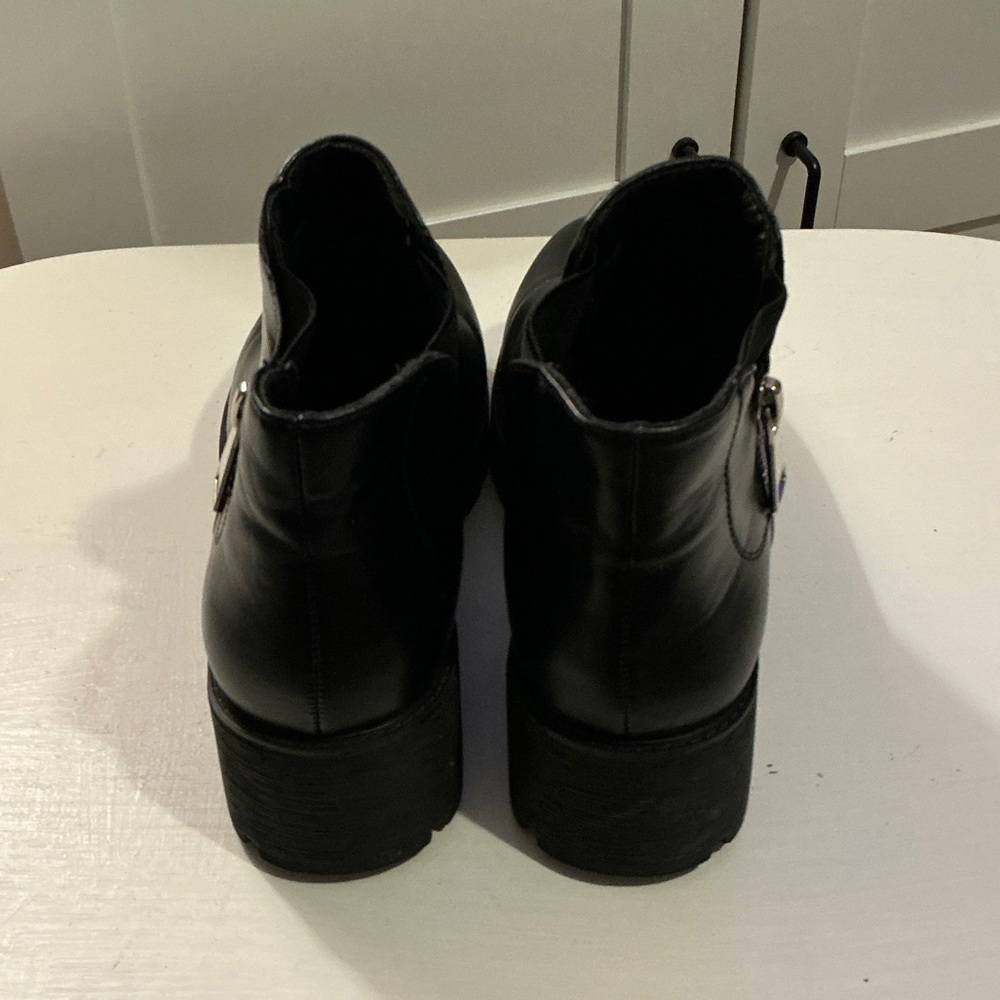 Black Leather Ankle Booties 9 - Picture 4 of 5